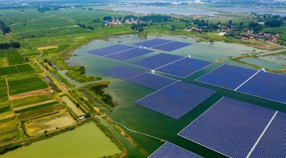 中國十三省最大光伏電站在這里！欽州康熙嶺的光伏電站能排上號了嗎？